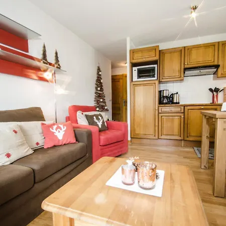Calme A Chamonix, Proche Centre-ville Avec Balcons, Parking Et Wi-fi - Fr-1-343-212 Apartment Chamonix