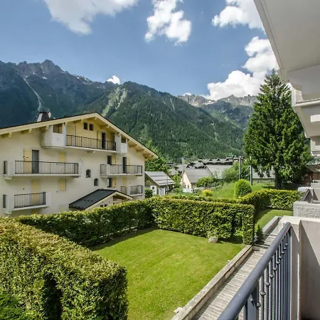 Calme A Chamonix, Proche Centre-ville Avec Balcons, Parking Et Wi-fi - Fr-1-343-212 Apartment