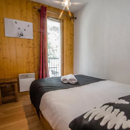 Apartment Calme A Chamonix, Proche Centre-ville Avec Balcons, Parking Et Wi-fi - Fr-1-343-212
