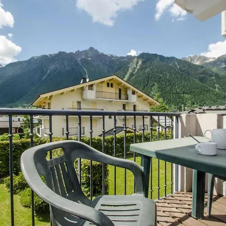 Apartment Calme A Chamonix, Proche Centre-ville Avec Balcons, Parking Et Wi-fi - Fr-1-343-212 Chamonix
