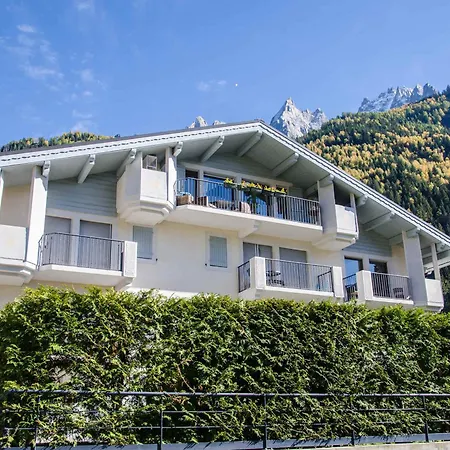 Apartment Calme A Chamonix, Proche Centre-ville Avec Balcons, Parking Et Wi-fi - Fr-1-343-212 *